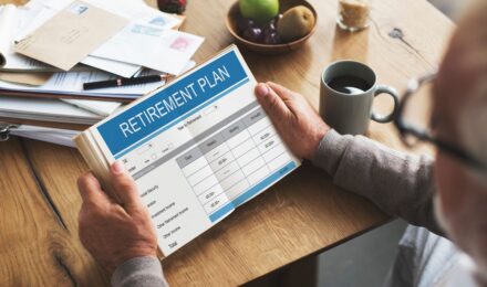 Side-by-side comparison of 457(b) and 403(b) retirement plan features for government employees