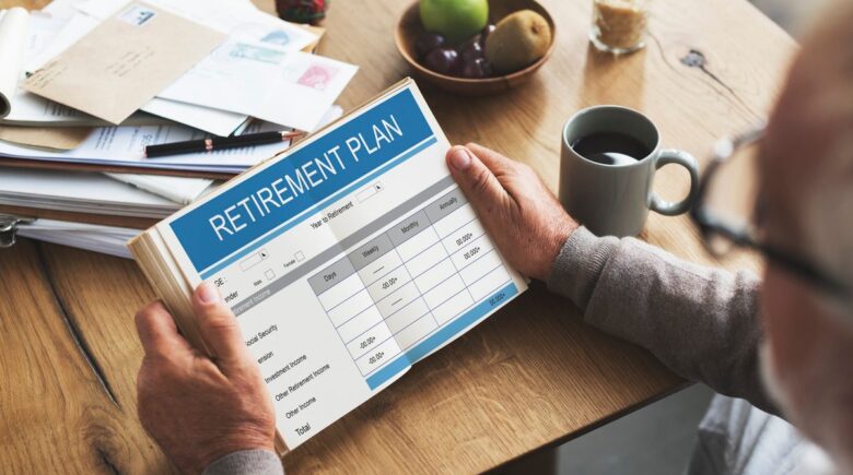 Side-by-side comparison of 457(b) and 403(b) retirement plan features for government employees