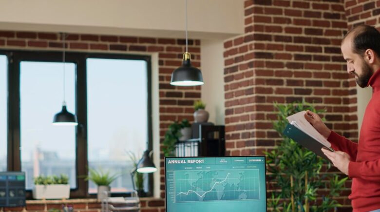 Dashboard showing AI-powered cash flow forecast with daily cash position and transaction patterns for small business
