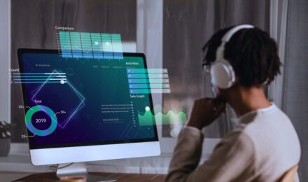 Comparison of AI portfolio optimization tools and fee structures for small investment accounts
