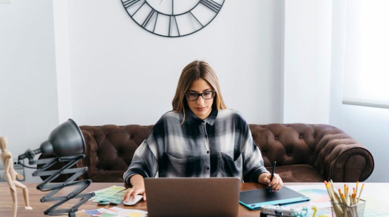 Fintech side hustle taxes 2026: AI-powered tax tracking tools for side hustlers