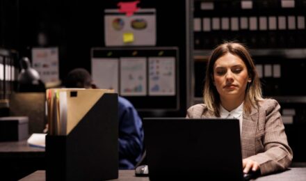 How AI Tools Are Helping Retirees in Arizona Avoid Identity Theft by Monitoring Account Behavior