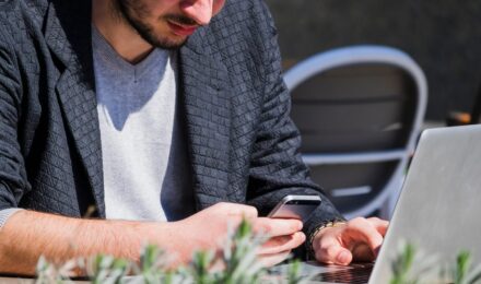 Freelancers in California using fintech apps for tax management and business banking