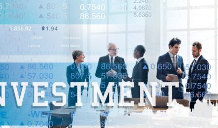 Comparison chart of SEC-approved AI retirement apps and their registration status for 2026