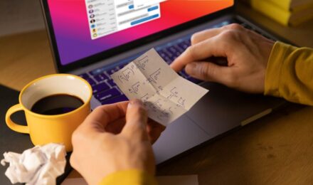 Apple Intelligence vs Google Lens: A comparison of AI tools for identifying receipts