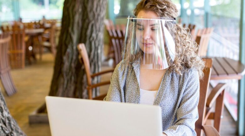 Freelancers navigating 2026 data privacy laws and identity protection challenges
